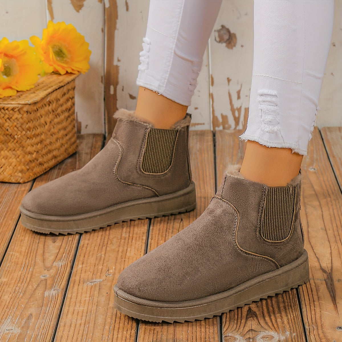 Slip-On Stiefeletten mit dicker Sohle – Lässiger, minimalistischer Stil