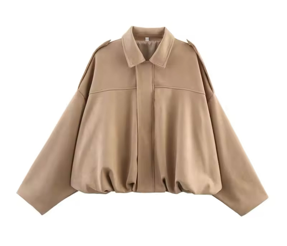 Damenjacke im Oversized-Schnitt aus Wildlederoptik – Lässiger Herbst-/Wintermantel mit Taschen