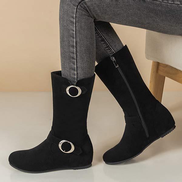 Halbhohe Stiefeletten aus Wildlederoptik mit Metall-Details – Komfort und Stil